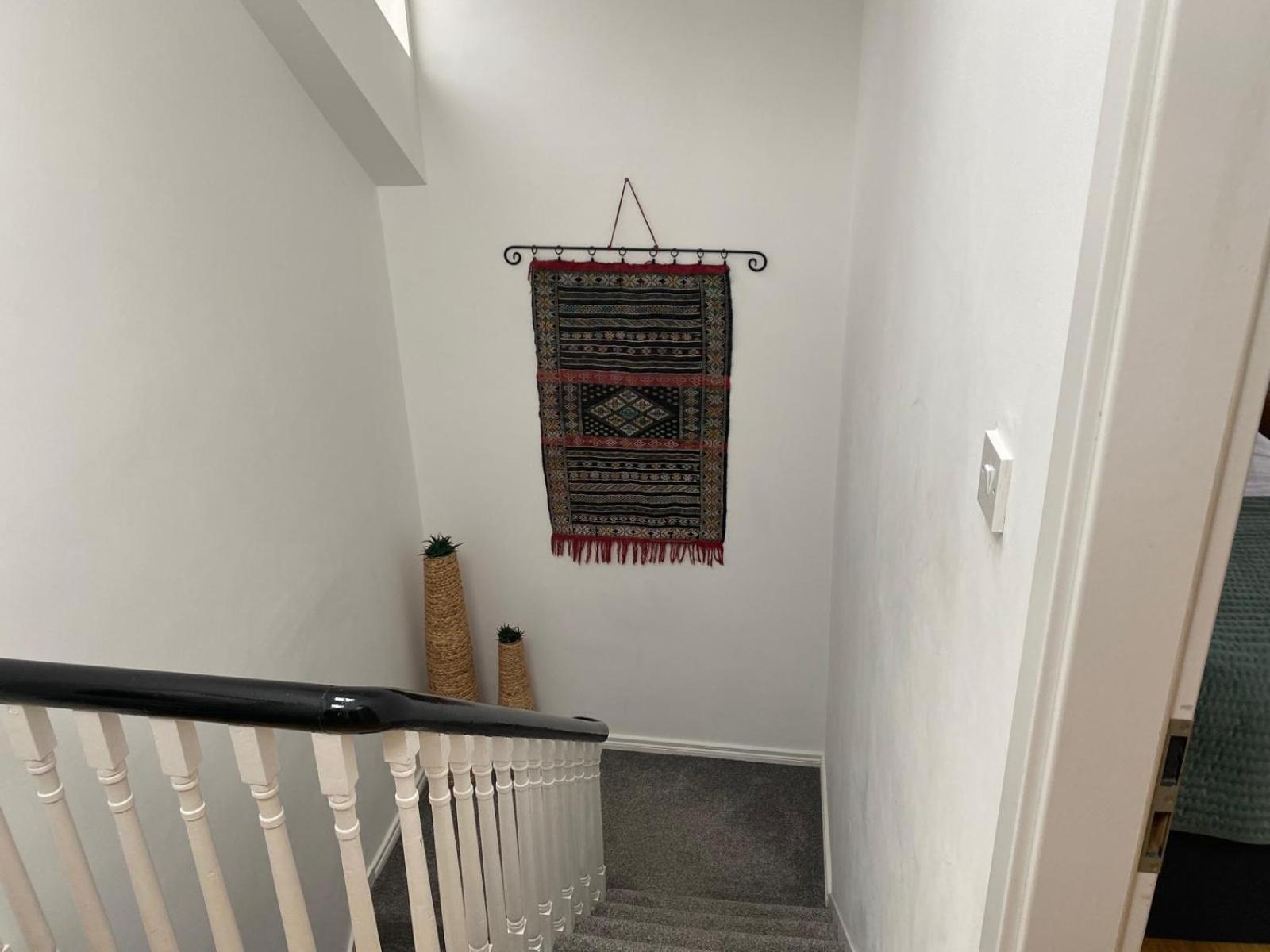 True Colours Apartment In Central Location Bangor  Zewnętrze zdjęcie