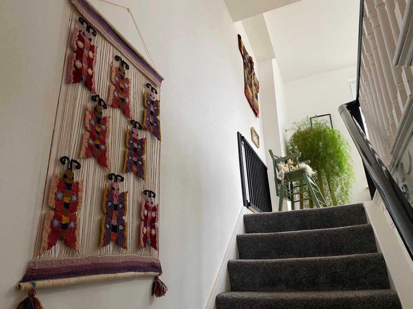 True Colours Apartment In Central Location Bangor  Zewnętrze zdjęcie